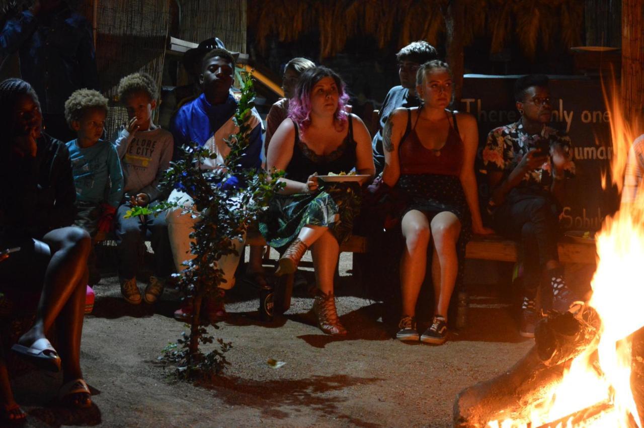 Lebo'S Soweto Backpackers 호스텔 외부 사진