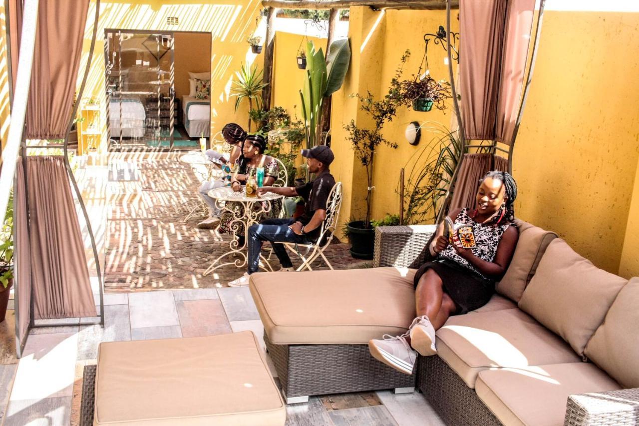 Lebo'S Soweto Backpackers 호스텔 외부 사진