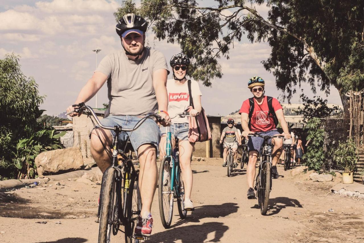 Lebo'S Soweto Backpackers 호스텔 외부 사진